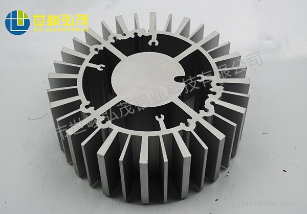 LED工礦燈散熱器鋁型材-6